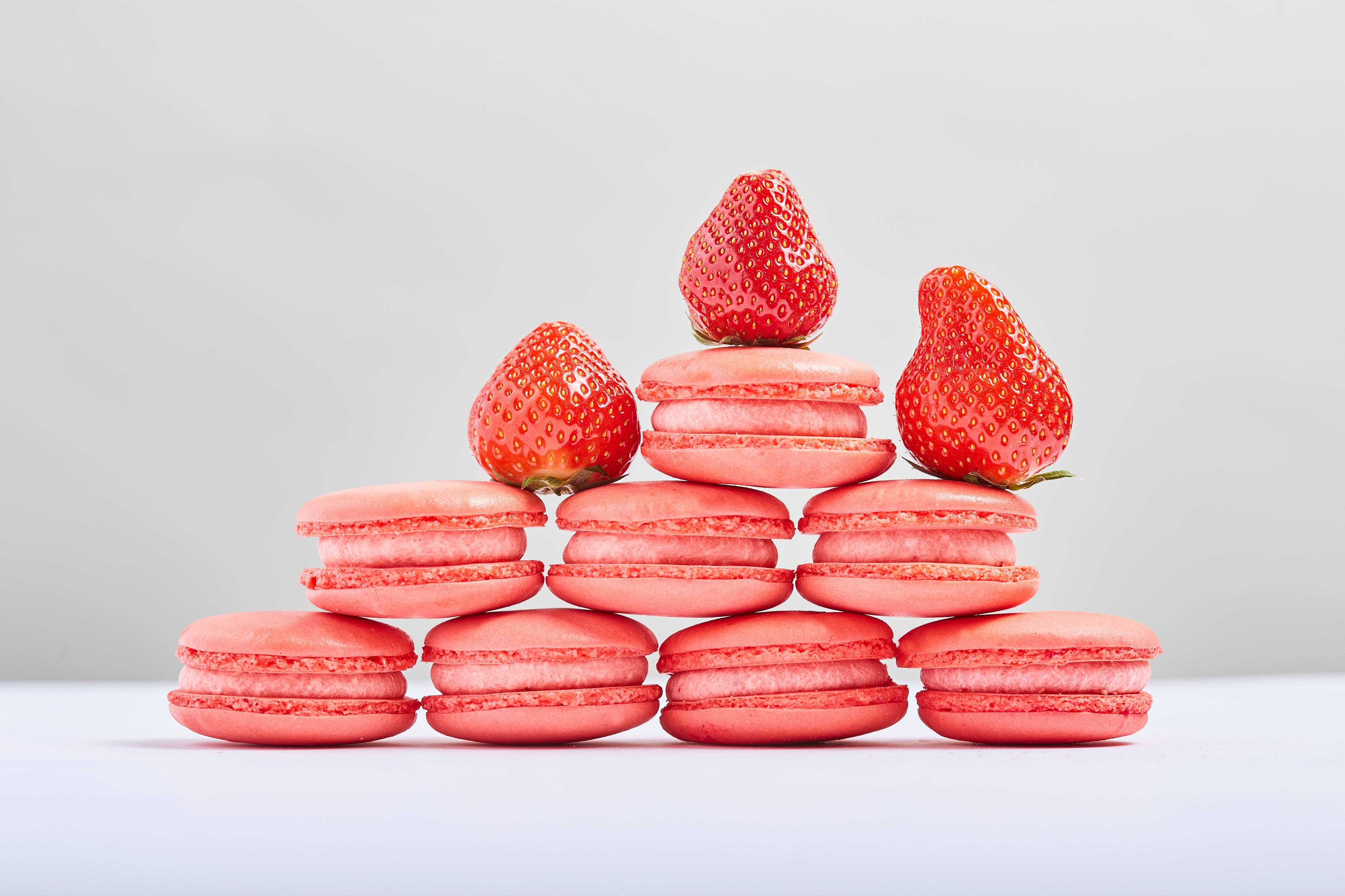 Macaron Strawberries